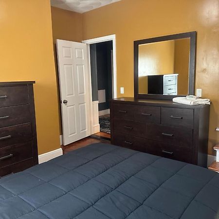 1 Ridgeway Avenue Villa Провидънс Екстериор снимка