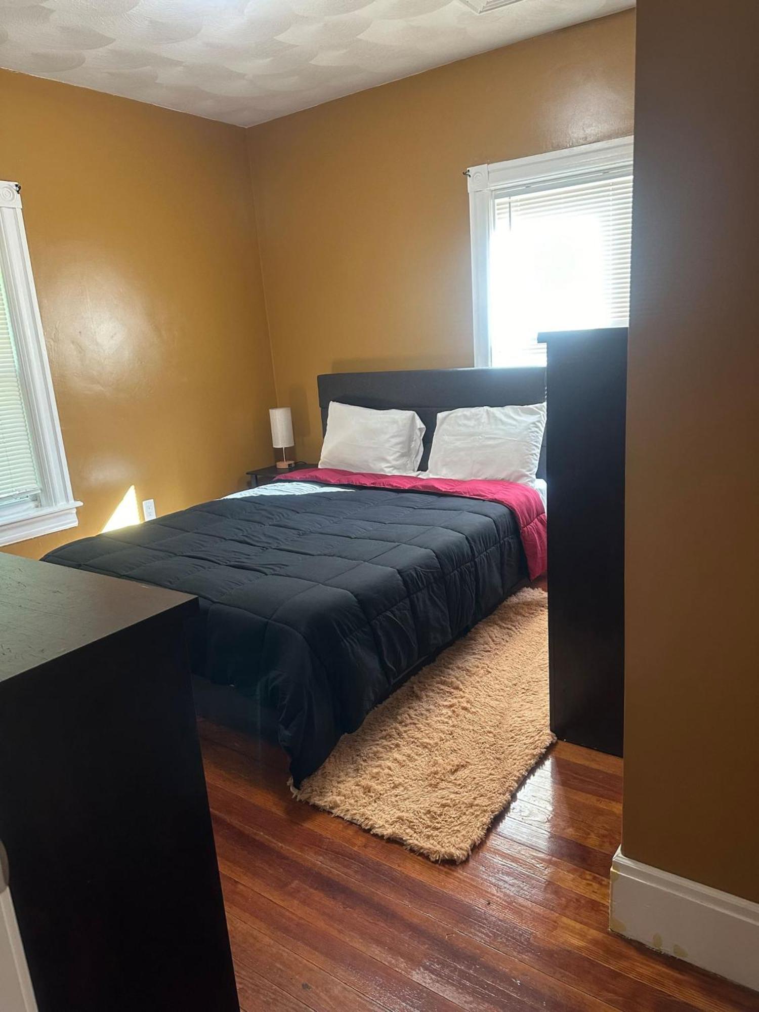 1 Ridgeway Avenue Villa Провидънс Екстериор снимка
